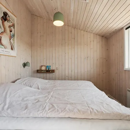 Danish Coziness At The And A Town Nearby * Mesinge